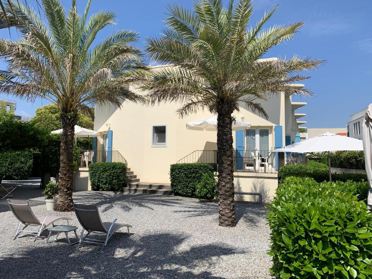 Hotel L'Etape Villeneuve-Loubet Exterior photo