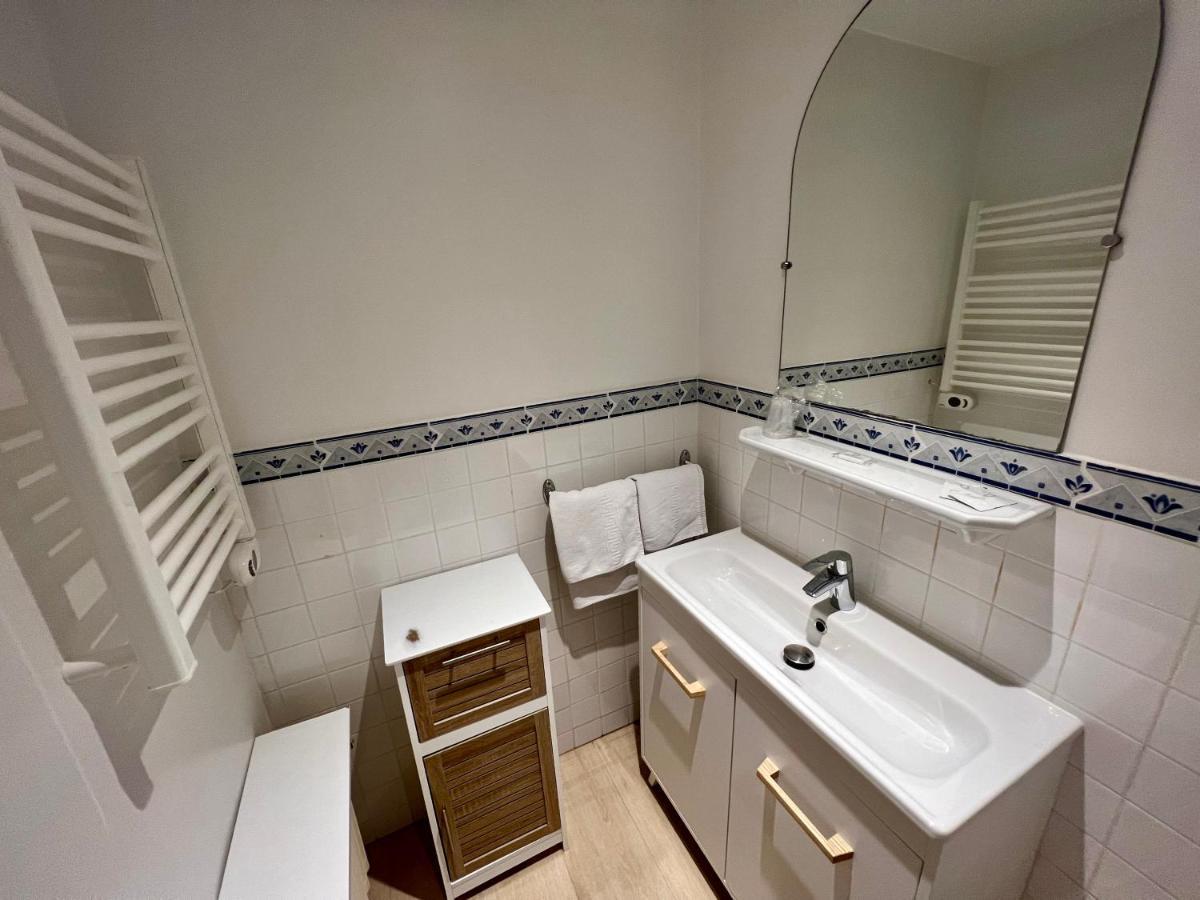 Hotel L'Etape Villeneuve-Loubet Exterior photo